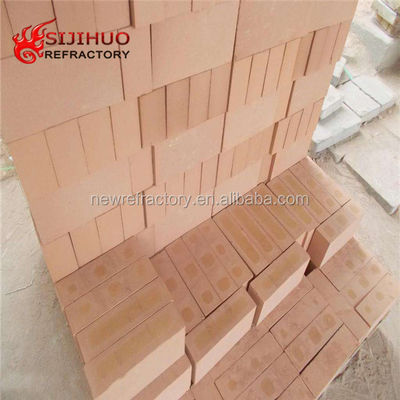 230x114x65mm Densidade a granel 0,6-0,8 g/cm3 Isolamento Diatomite tijolo para isolamento