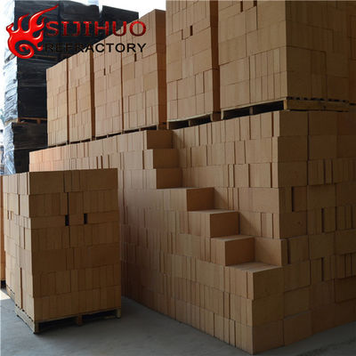230*114*65MM Barro de tijolo para revestimento de fornos Conteúdo de SiO2 50-65% Conteúdo de SiC 1,2-1.4